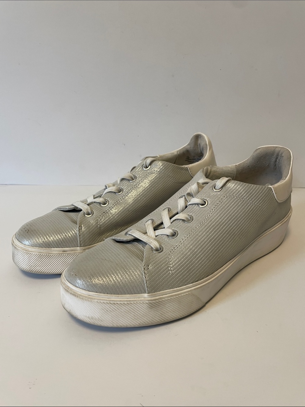 Naturalizer Morrison 2.0 Silver Metallic Platform Sneakers Size 10
